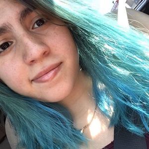 Meet your Posher, Christina