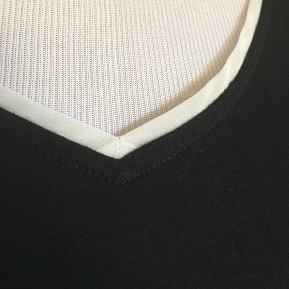 GAP black 3/4 sleeve top - Picture 3 of 7