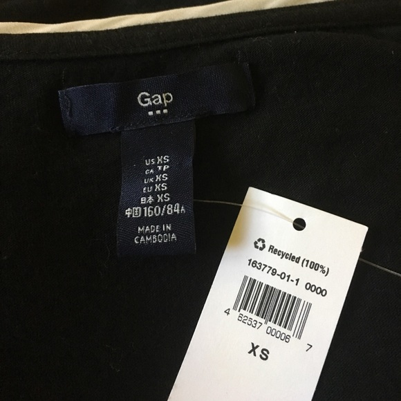 GAP black 3/4 sleeve top - Picture 7 of 7