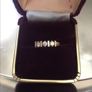 14 k Gold ring with Lab Diamonds