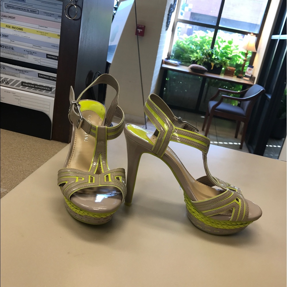 Sexy edgy GIANNI BINI heels