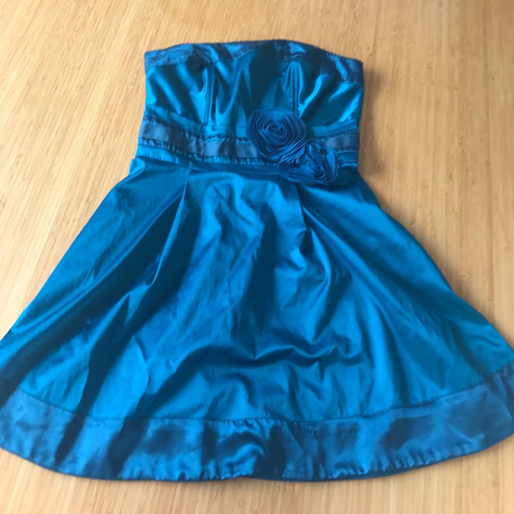Strapless dress