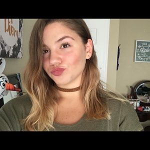 Meet your Posher, Jacqueline