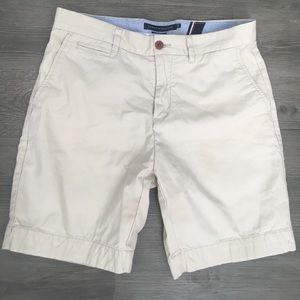 32 Tommy Hilfiger shorts in stone