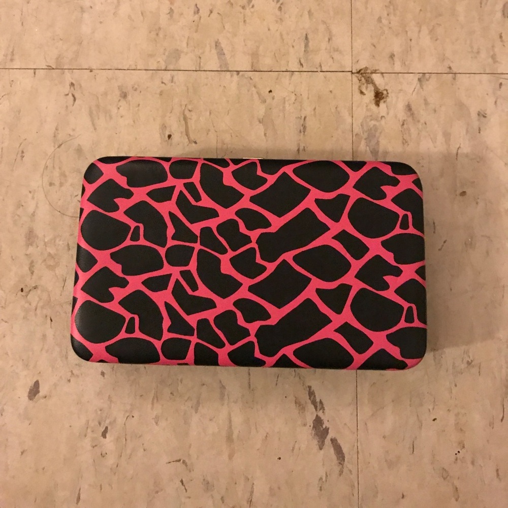 Leopard print clutch