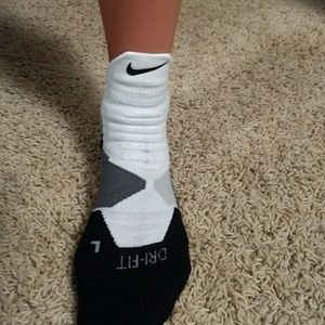 White nike elite socks