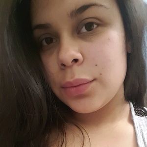 Meet your Posher, Paola