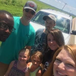 Meet your Posher, Ariana