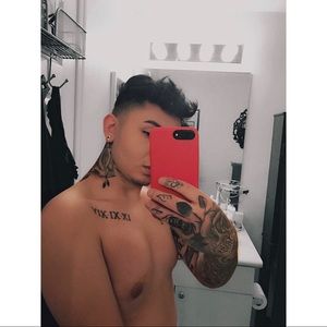 Meet your Posher, Dominic