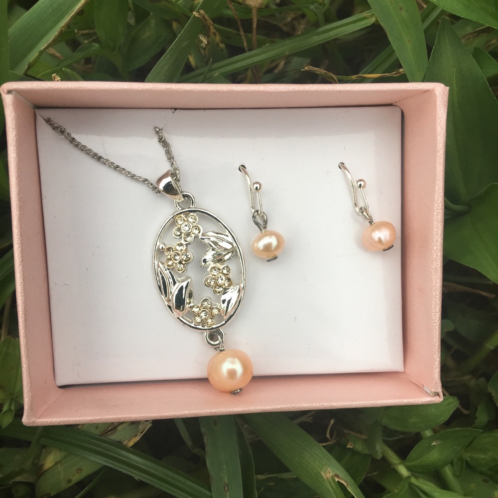 Crystal Sterling Silver Pearl Set