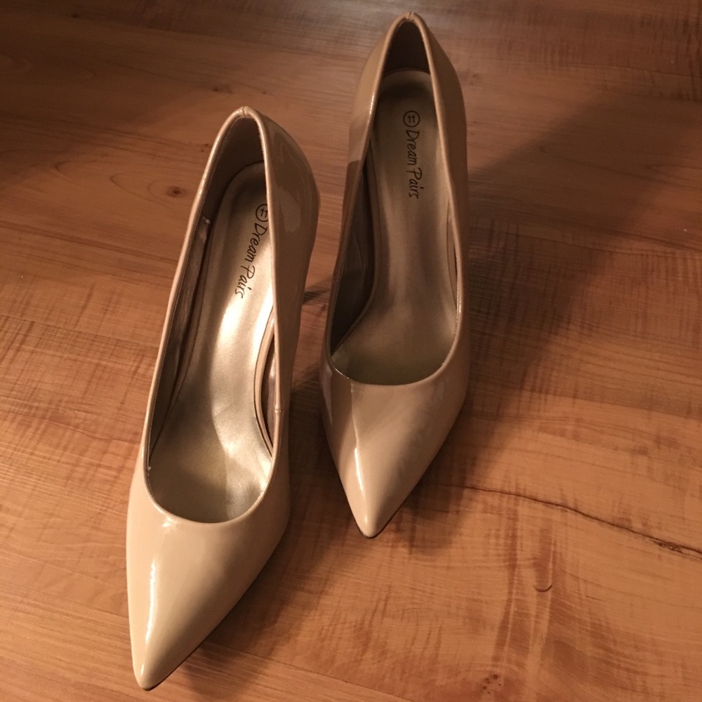 Pointed toe nude heels: only worn once!