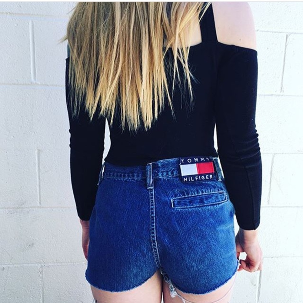 Vintage Tommy Hilfiger High-Rise Jean Shorties
