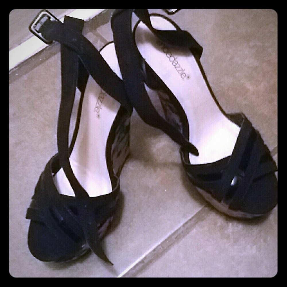 Shoedazzle Floral Wedges