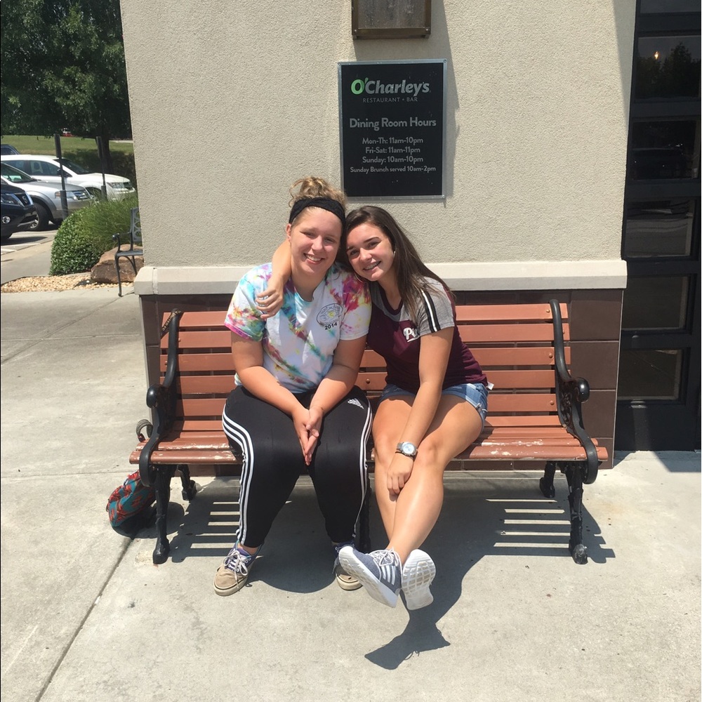 Meet your Posher, Madi