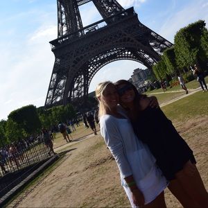 Meet your Posher, Julia