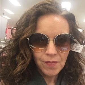 Meet your Posher, Richelle