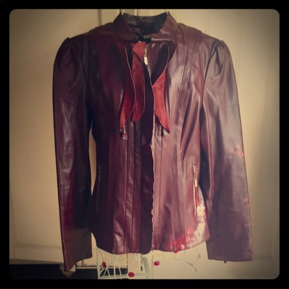 Burgundy leather jacket - Picture 1 of 4