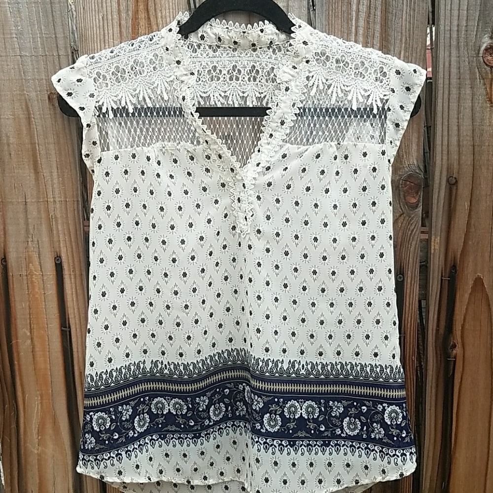 Lace collared top