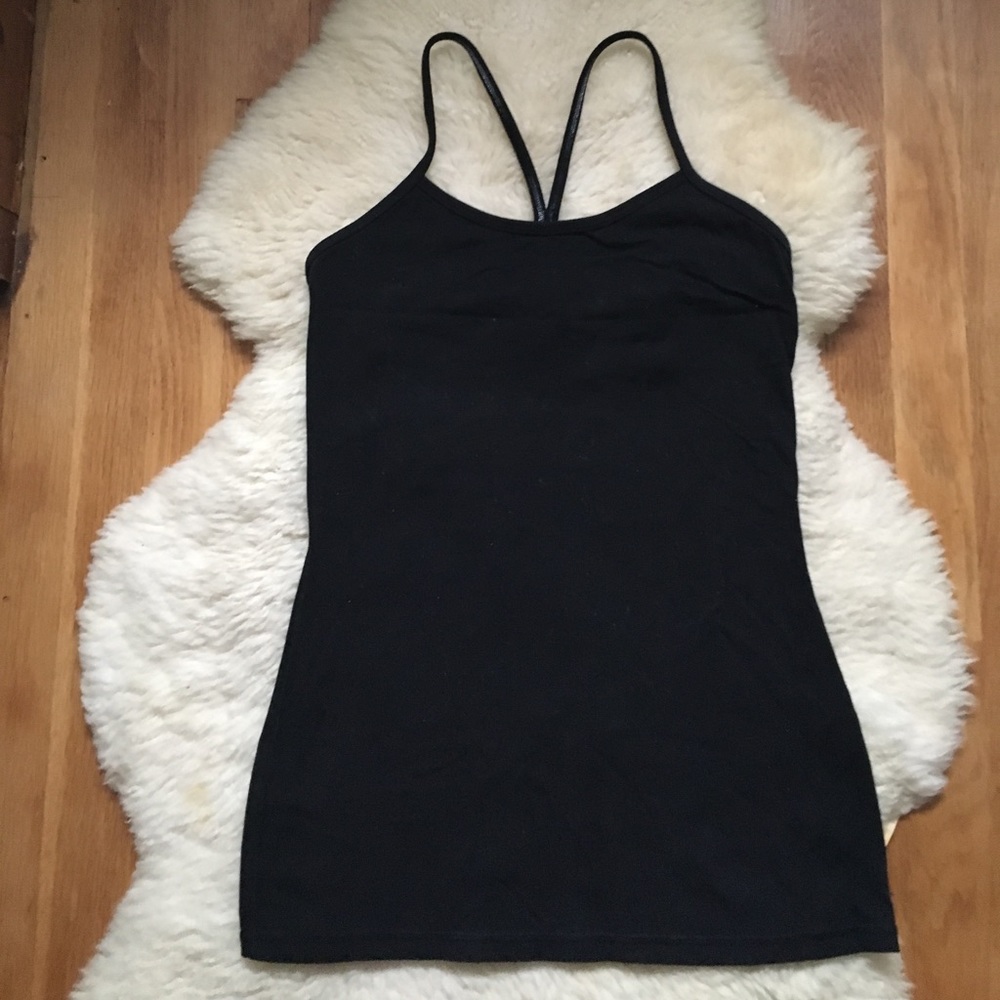 Lululemon tank top black.