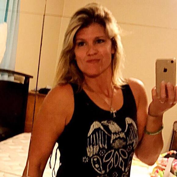 Meet your Posher, Anessa - Picture 1 of 1