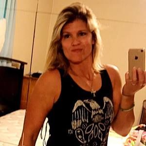 Meet your Posher, Anessa