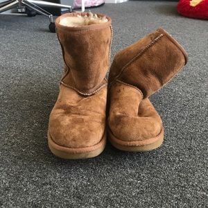Ugg Classic Short Boot in Chestnut