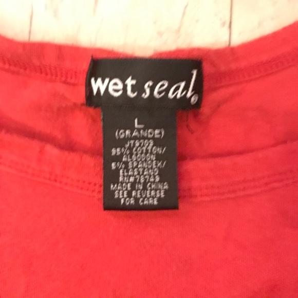 Crop top - Picture 2 of 4