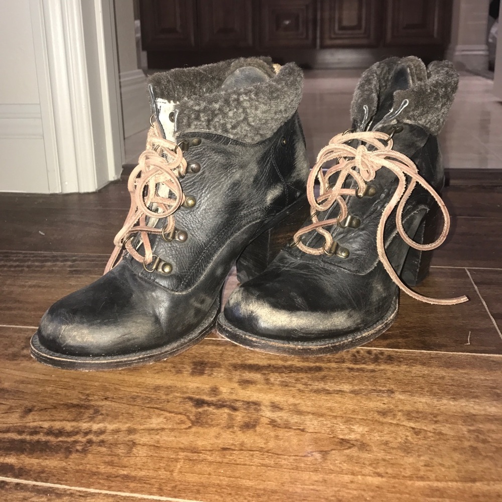 STEVE MADDEN FREEBIRD BOOTIES