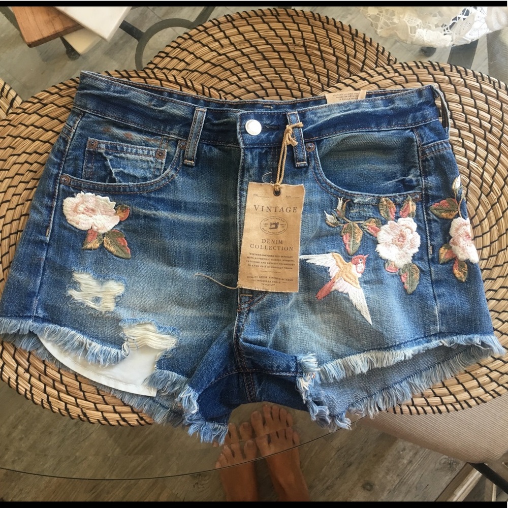 NWT AE Vintage Embroidered Festival Denim Shorts