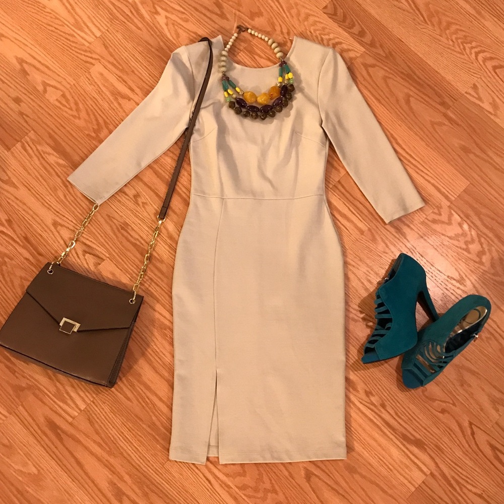 NWOT Lulu's fitted beige dress