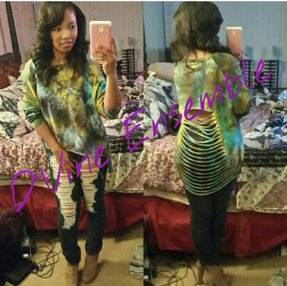 Sweater - Picture 2 of 3