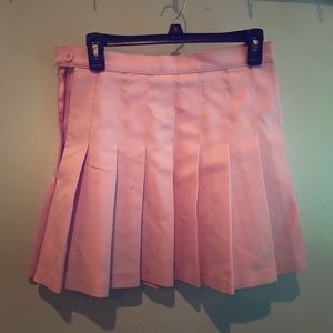 High waisted pleated skirt