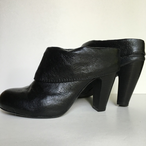 STEVE MADDEN BLACK LEATHER SLIP ON HEELS SIZE 8M - Picture 3 of 8