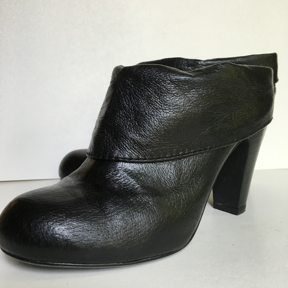 STEVE MADDEN BLACK LEATHER SLIP ON HEELS SIZE 8M - Picture 2 of 8