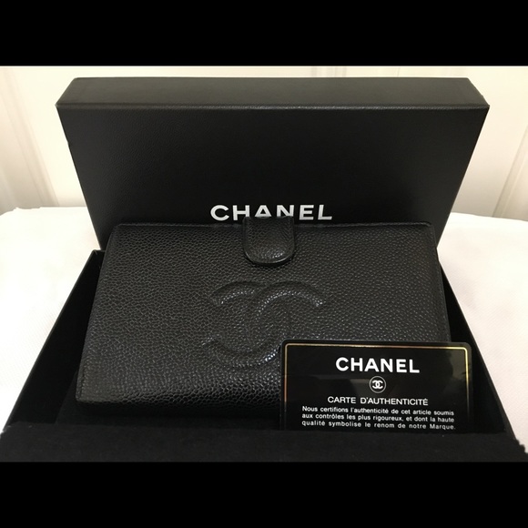 CHANEL Handbags - Chanel classic caviar leather French purse wallet