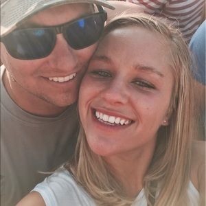 Meet your Posher, Leah