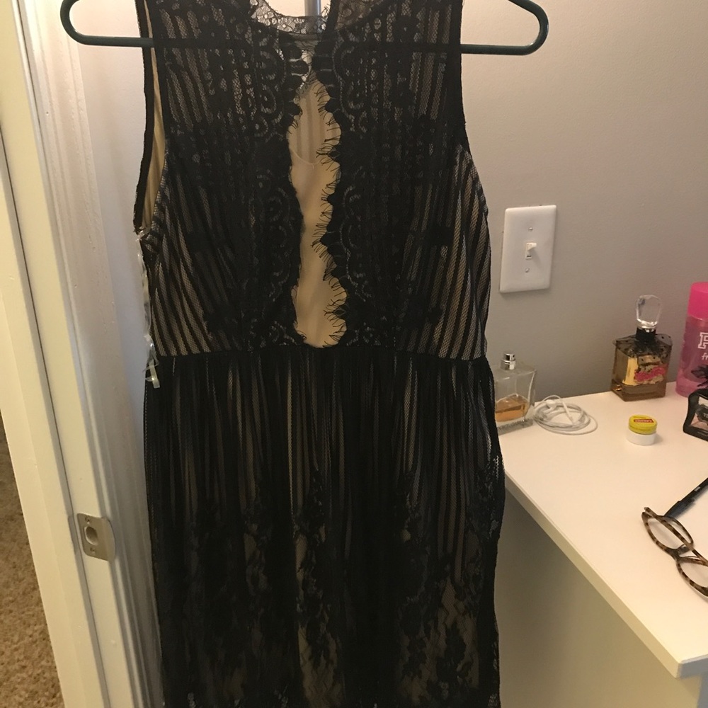 Francesca's lace dress