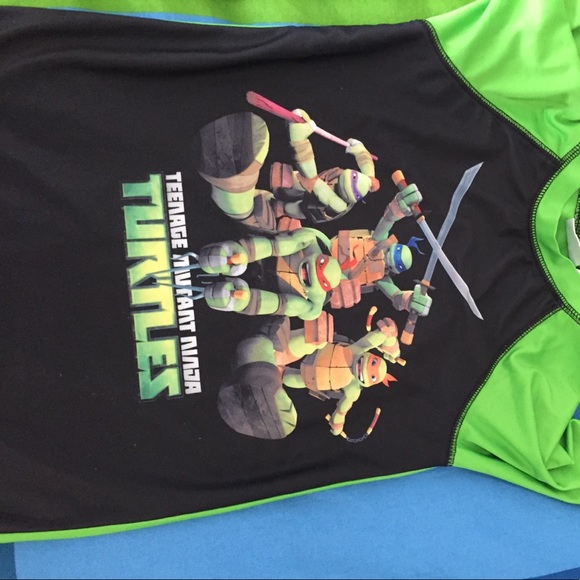 Boys' Cherokee swim trunks in size M - Picture 3 of 4