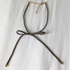 Bow Choker