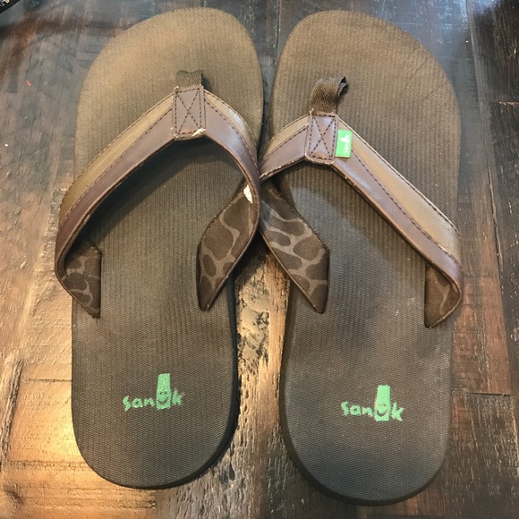 Sanuk flip flops - Picture 1 of 3