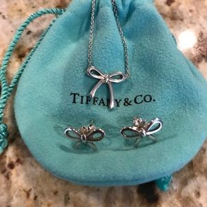 Tiffany & Co. Necklace/Earrings Set