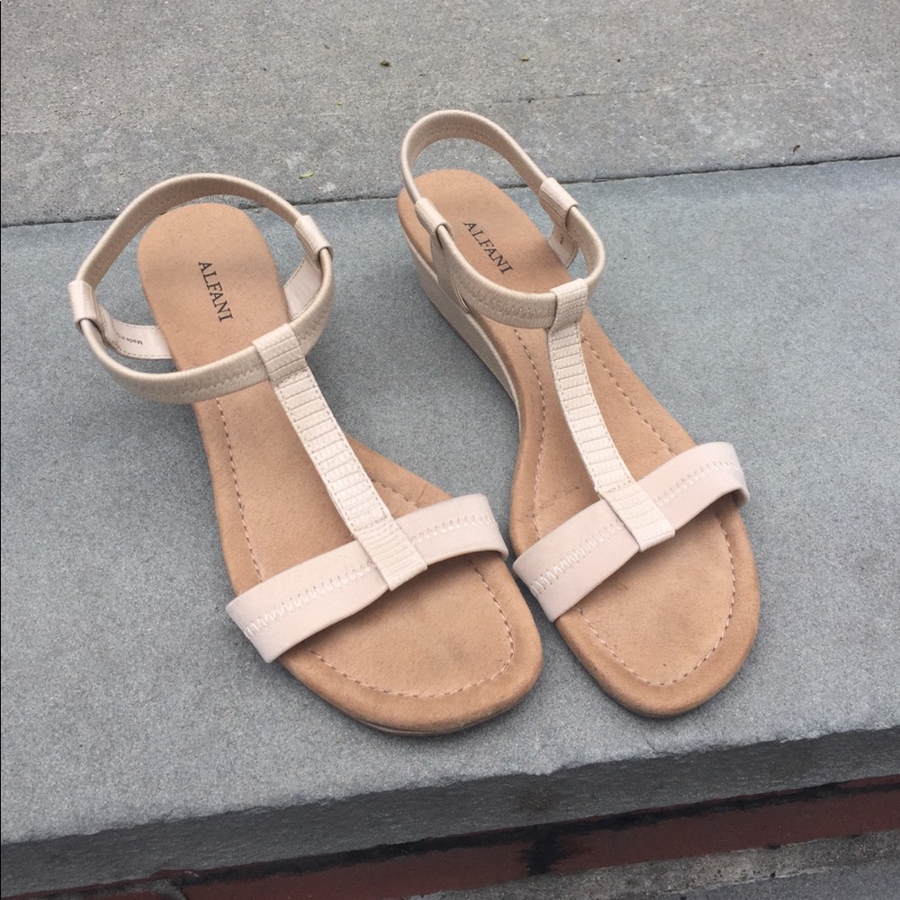 Alfani Wedge Sandal size 8