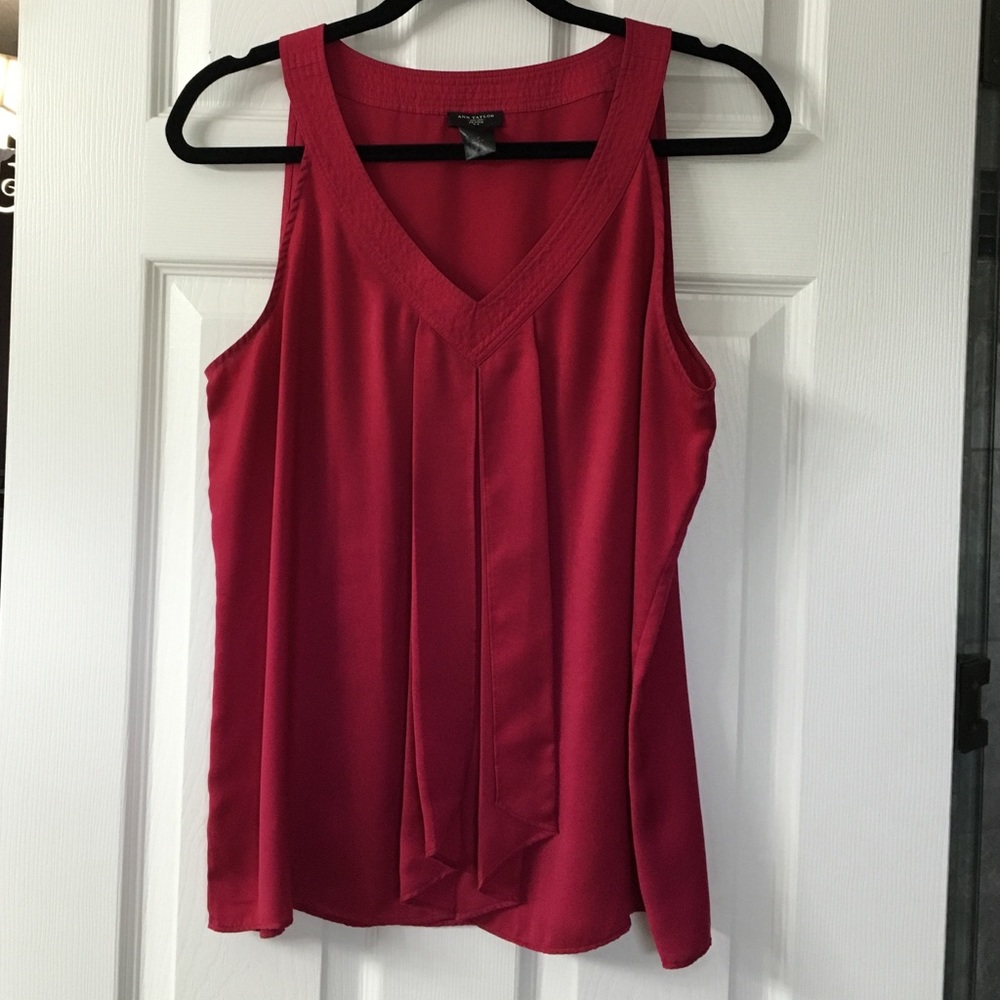 Comfy and beautiful sleeveless top