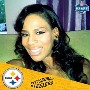 Meet your Posher, Angee