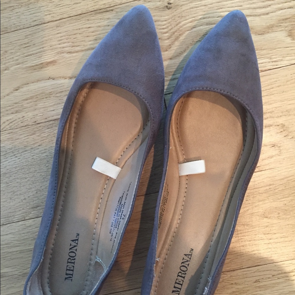 Women's flats