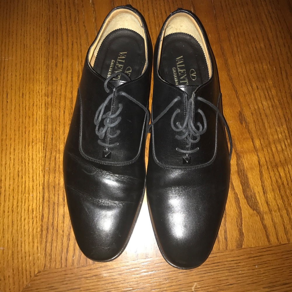 Pre owned men's Valentino dress shoes