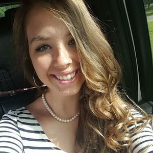 Meet your Posher, Elizabeth