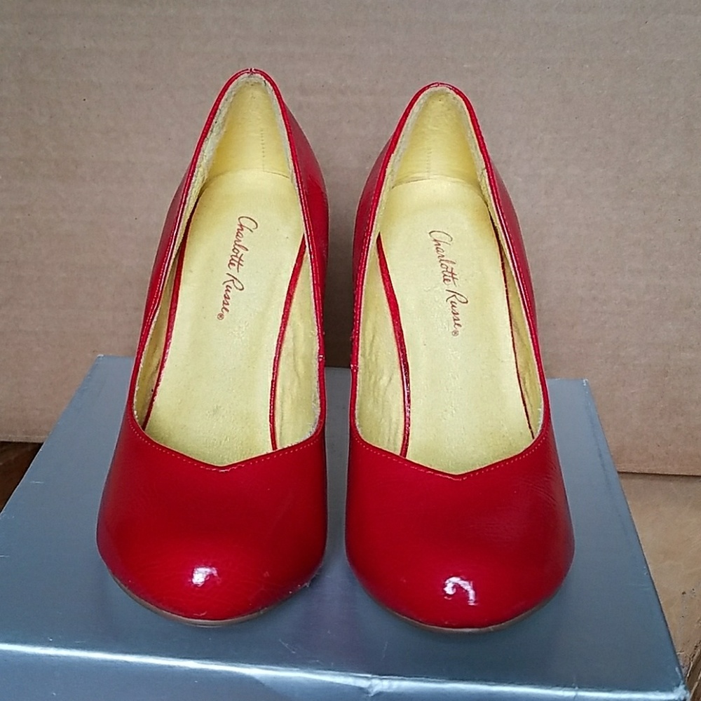 Charlotte Russe pump