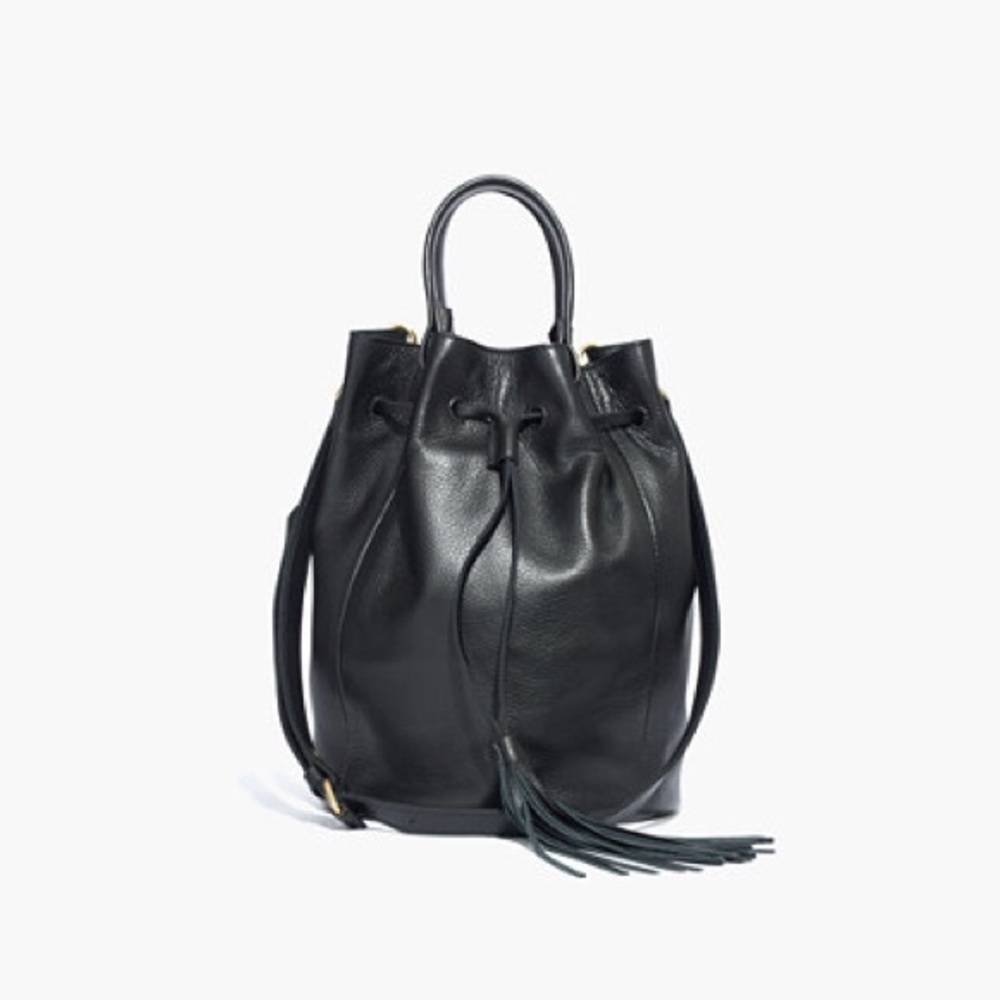 *MADEWELL AUSTIN TASSEL CROSSBODY BUCKET BAG BLACK