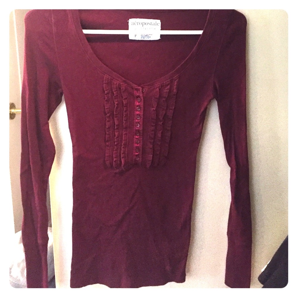 Aeropostale long sleeved lace tee